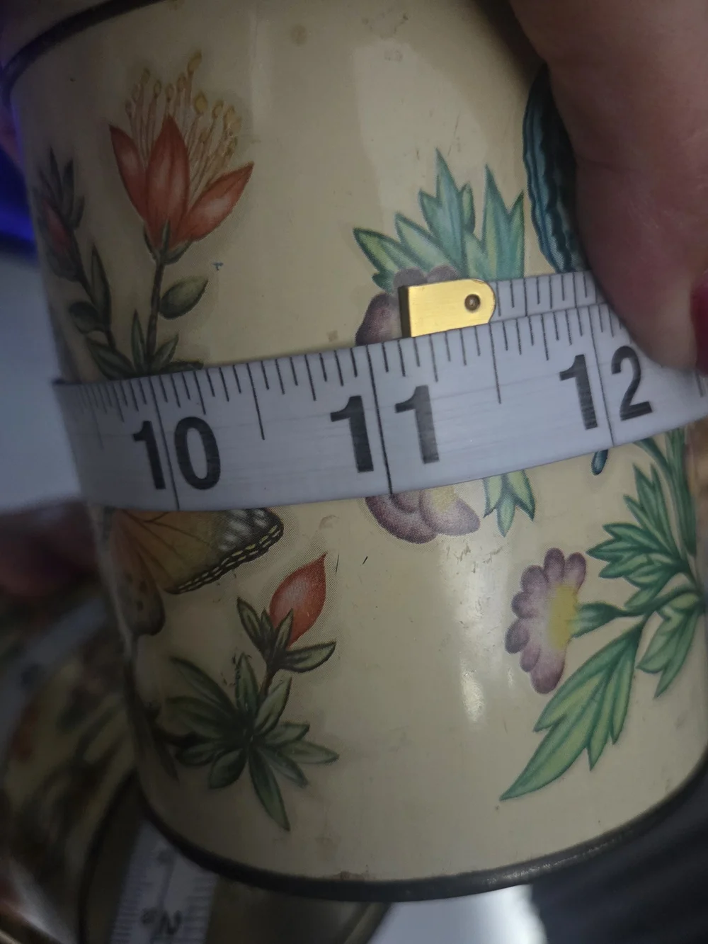Vintage Butterfly Floral Tin Container with Lid – Made in England – Daher Tin